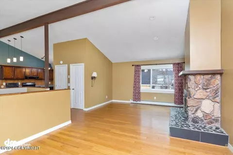 Living - 8431 E 5th Ave, Anchorage, AK 99504 photo 3 of 5
