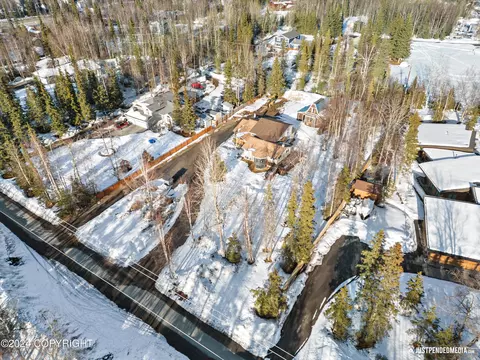 9441 Elmore Rd, Anchorage, AK 99507