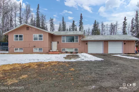 36393 Lakeshore Dr, Soldotna, AK 99669