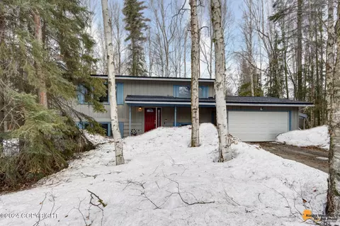 12811 Oomiak Cir, Anchorage, AK 99515