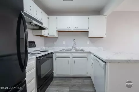 Kitchen - 9460 Canton Loop, Anchorage, AK 99515 photo 4 of 5