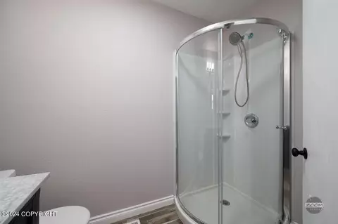 Bath - 9460 Canton Loop, Anchorage, AK 99515 photo 4 of 4