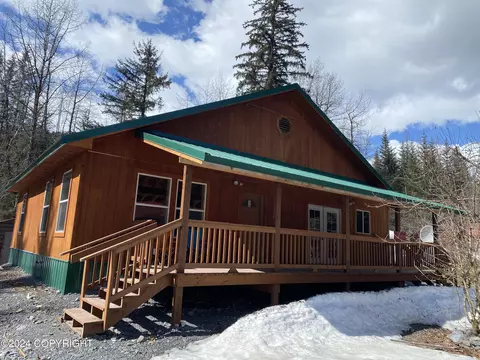 13973 Bruno Rd, Seward, AK 99664