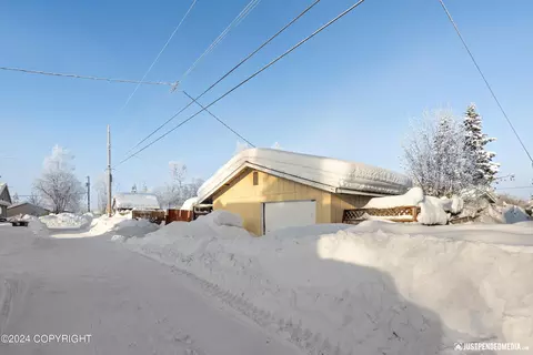 Exterior - 4310 E 4th Ave, Anchorage, AK 99508 photo 4 of 5