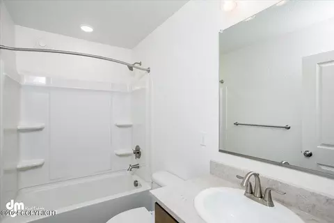Bath - 7360 E Obsidian Loop, Wasilla, AK 99654 photo 3 of 3