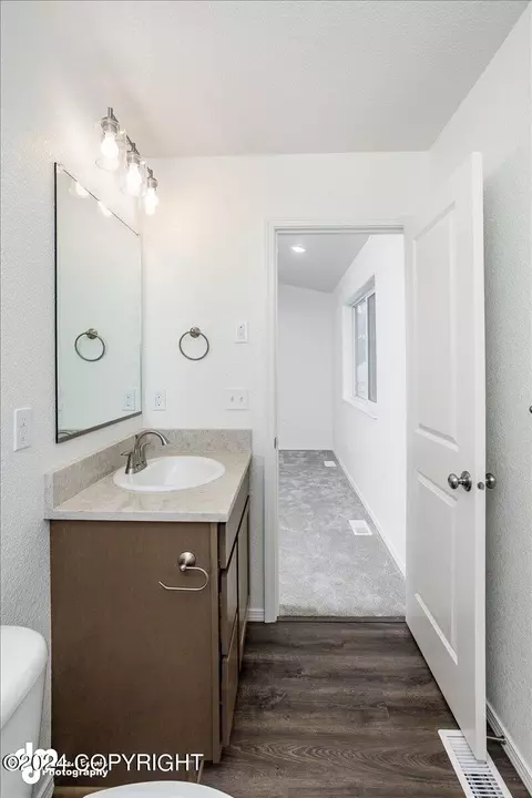 Bath - 7360 E Obsidian Loop, Wasilla, AK 99654 photo 1 of 3