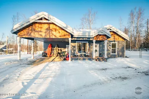 2029 S Leora Dr, Wasilla, AK 99623