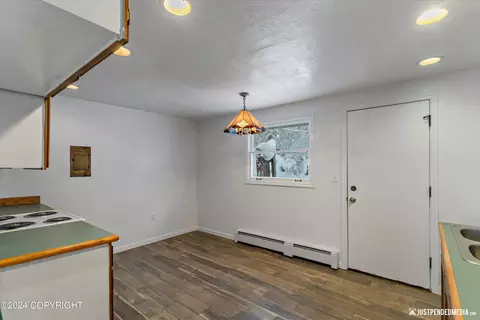 1617 Atkinson Dr, Anchorage, AK 99504 photo 6