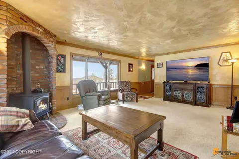 Living - 11833 Lugene Ln, Eagle River, AK 99577 photo 3 of 4