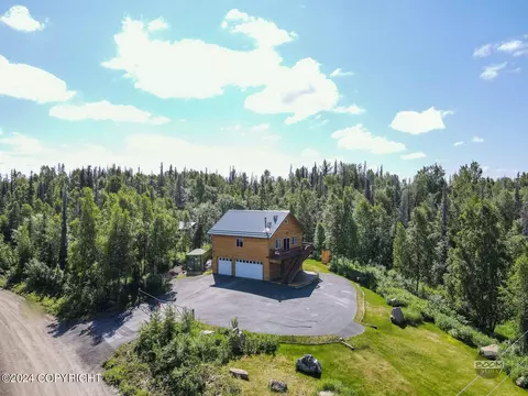 15809 N Pinnacle Cir, Willow, AK 99688