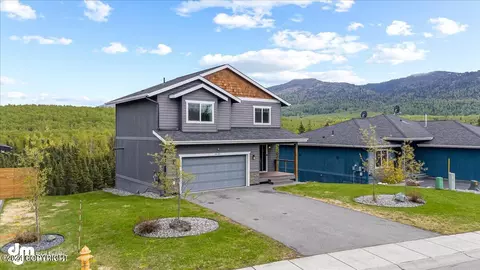 14139 Koso Dr, Eagle River, AK 99577