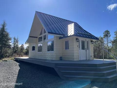 106 Koenigs Ln, Petersburg, AK 99833