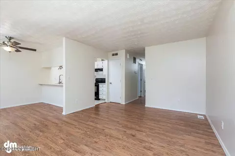 1847 Bellevue Loop, Anchorage, AK 99515 photo 11