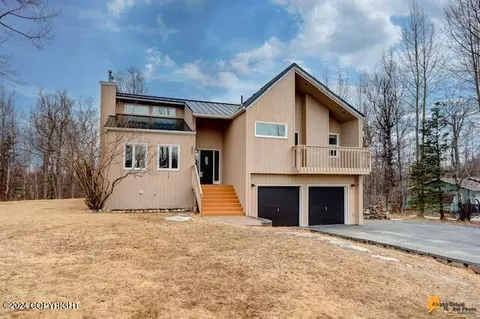 4040 Hazelwood Cir, Palmer, AK 99645