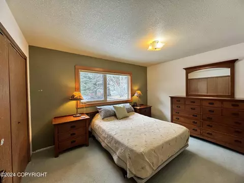 Bedroom - 2008 Dora Way, Seward, AK 99664 photo 2 of 7