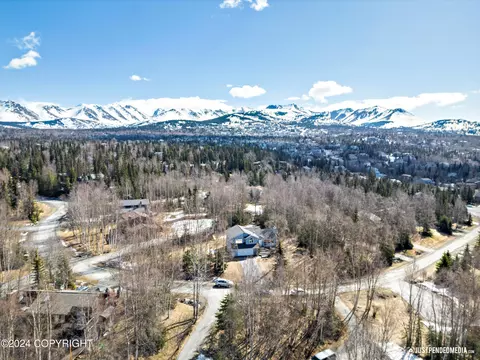 15651 Southpark Loop, Anchorage, AK 99516