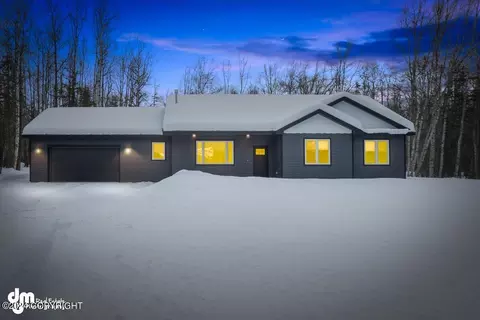 5631 N Wildwood Dr, Wasilla, AK 99654