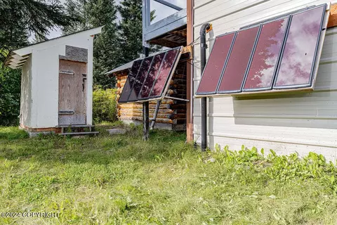 Exterior - 67470 Fishhook Rd, Ninilchik, AK 99639 photo 2 of 7