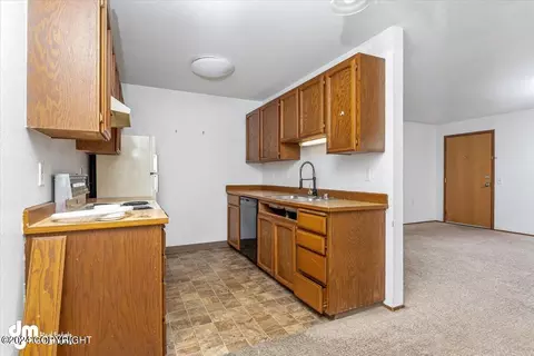 241 Mccarrey St # 3, Anchorage, AK 99508 photo 6