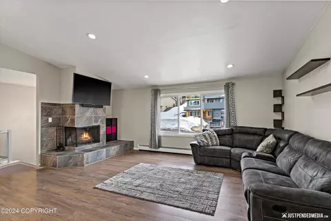 6045 Staedem Dr, Anchorage, AK 99504 photo 9