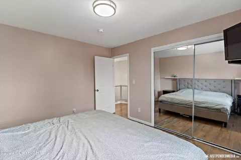 6045 Staedem Dr, Anchorage, AK 99504 photo 21