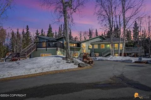 11701 Jerome St, Anchorage, AK 99516
