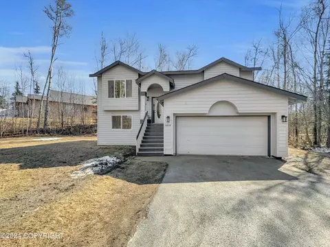 6830 W Colony Dr, Wasilla, AK 99623