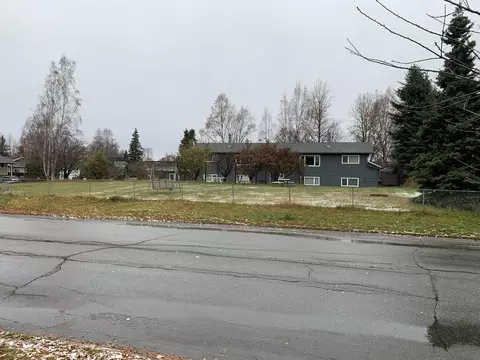4751 Denali St, Anchorage, AK 99503