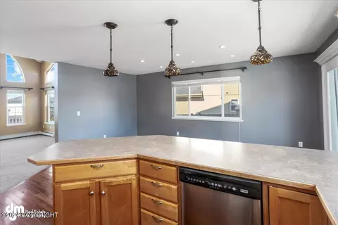 Kitchen - 13509 Vasili Dr, Eagle River, AK 99577 photo 6 of 9