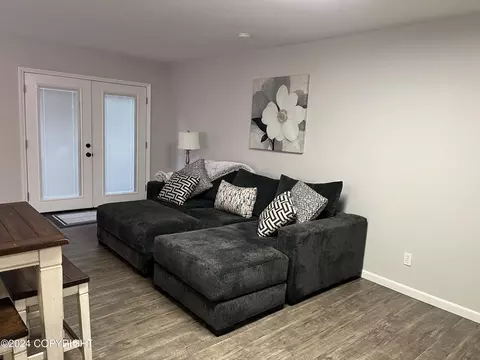 4014 Reka Dr # H1, Anchorage, AK 99508