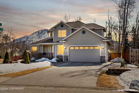 10990 Splendor Loop, Eagle River, AK 99577