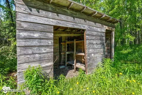 Exterior - 15712 Shims St, Chugiak, AK 99567 photo 8 of 17