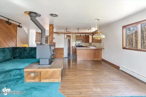 Living - 15712 Shims St, Chugiak, AK 99567 photo 4 of 5