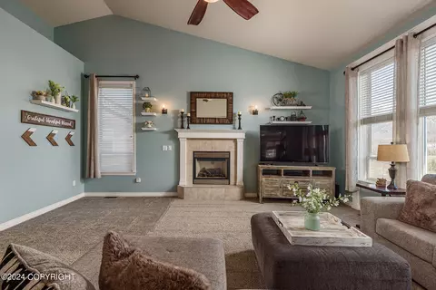 Living - 13327 Alex Cir, Eagle River, AK 99577 photo 2 of 4