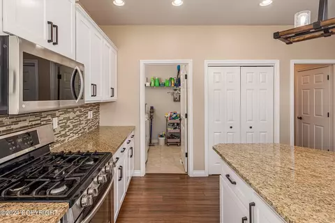 Kitchen - 13327 Alex Cir, Eagle River, AK 99577 photo 4 of 4