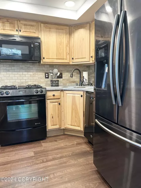 9341 Stuart Cir, Eagle River, AK 99577 photo 11