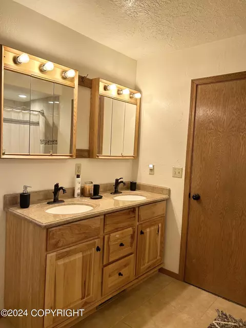 9341 Stuart Cir, Eagle River, AK 99577 photo 27