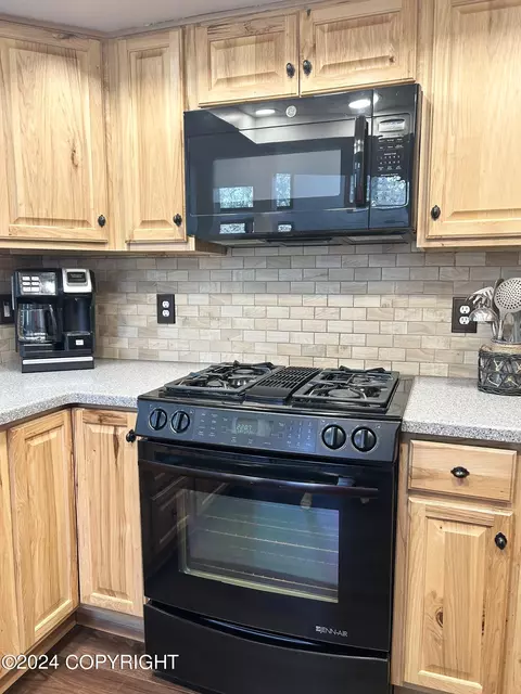 9341 Stuart Cir, Eagle River, AK 99577 photo 13