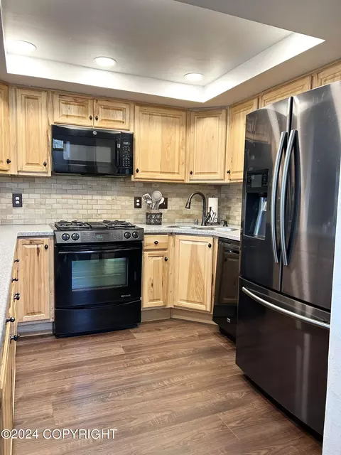 9341 Stuart Cir, Eagle River, AK 99577 photo 9