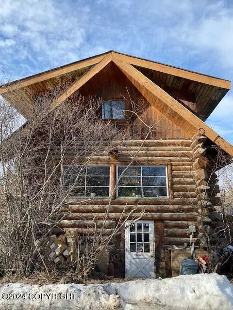 13566 E Main St, Talkeetna, AK 99676