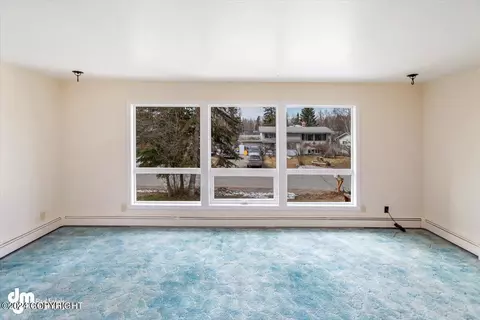 3831 Robin St, Anchorage, AK 99504 photo 6