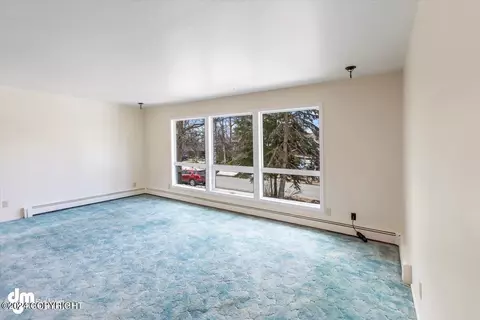 3831 Robin St, Anchorage, AK 99504 photo 7