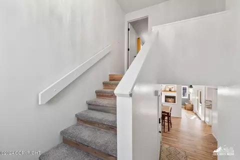 Entry Way - 11844 Copper Mountain Dr, Eagle River, AK 99577 photo 3 of 4