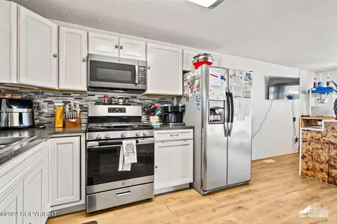 Exterior - 4780 E Crane Rd, Wasilla, AK 99654 photo 11 of 28