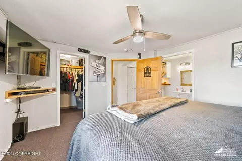 Bedroom - 4780 E Crane Rd, Wasilla, AK 99654 photo 3 of 6