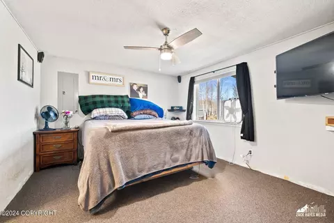 Bedroom - 4780 E Crane Rd, Wasilla, AK 99654 photo 2 of 6