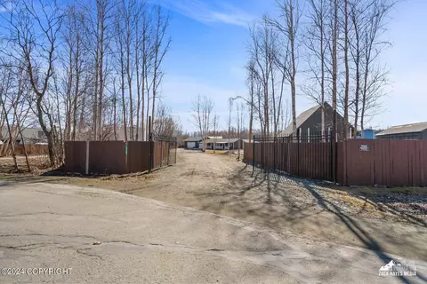 Exterior - 4780 E Crane Rd, Wasilla, AK 99654 photo 2 of 28