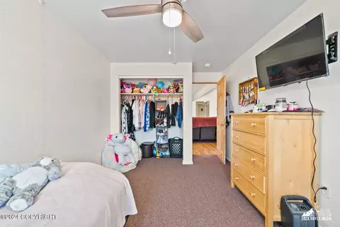 Bedroom - 4780 E Crane Rd, Wasilla, AK 99654 photo 5 of 6