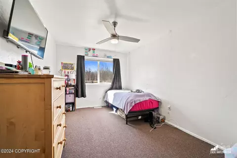 Bedroom - 4780 E Crane Rd, Wasilla, AK 99654 photo 4 of 6