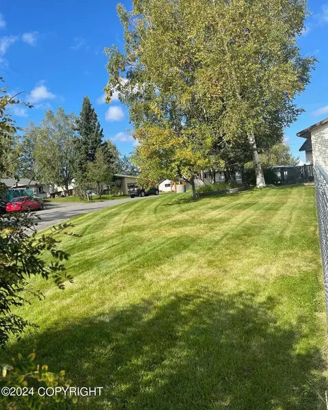 Exterior - 1722 Brink Dr, Anchorage, AK 99504 photo 17 of 19